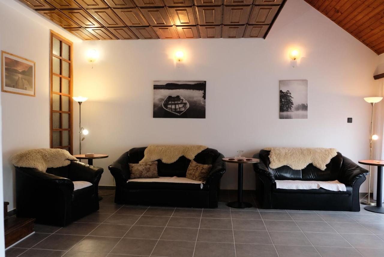 Alea Apartmanok Harkány Buitenkant foto