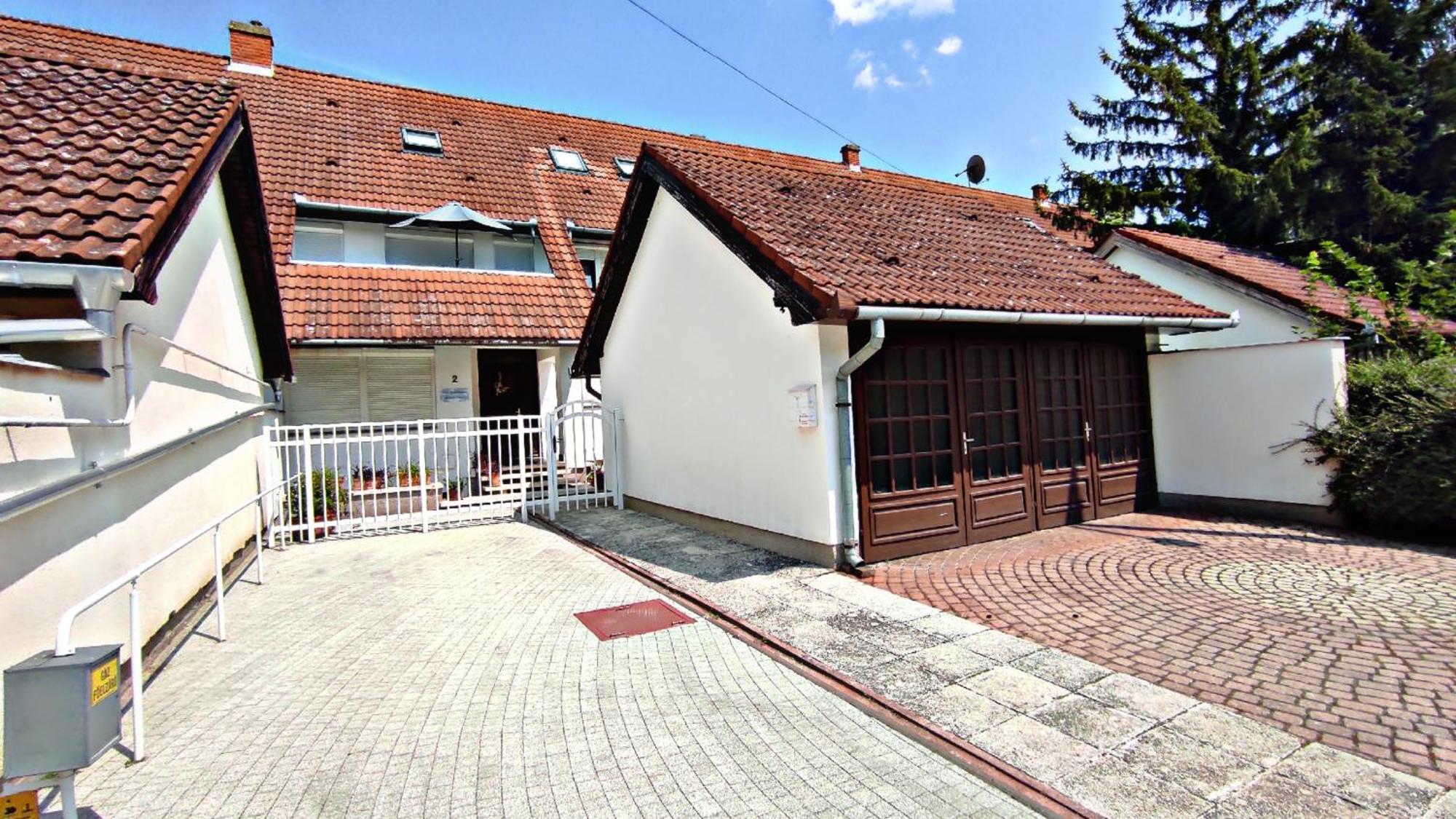 Alea Apartmanok Harkány Buitenkant foto